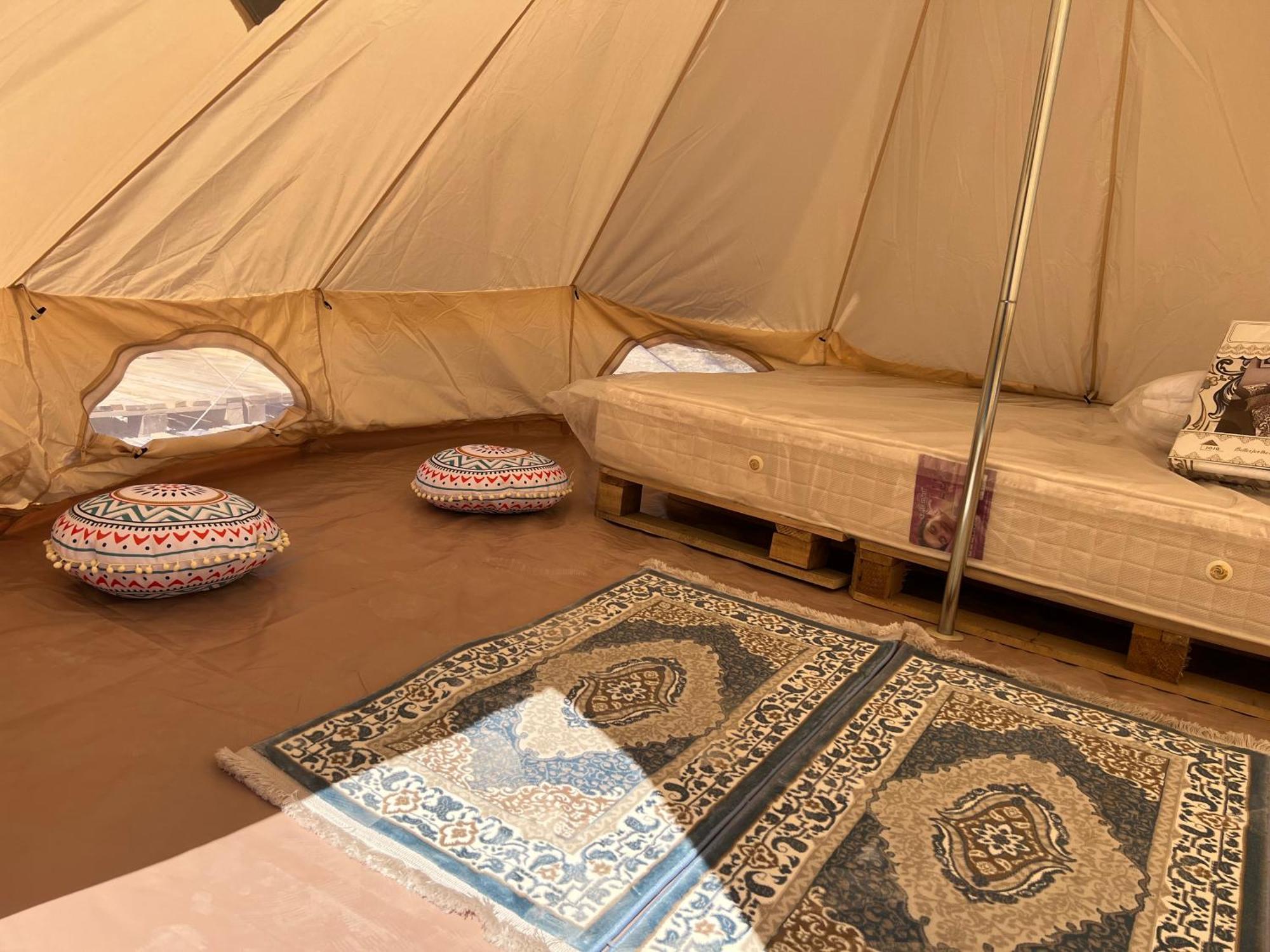 Meme Glamping Hotel Corbu  Bagian luar foto