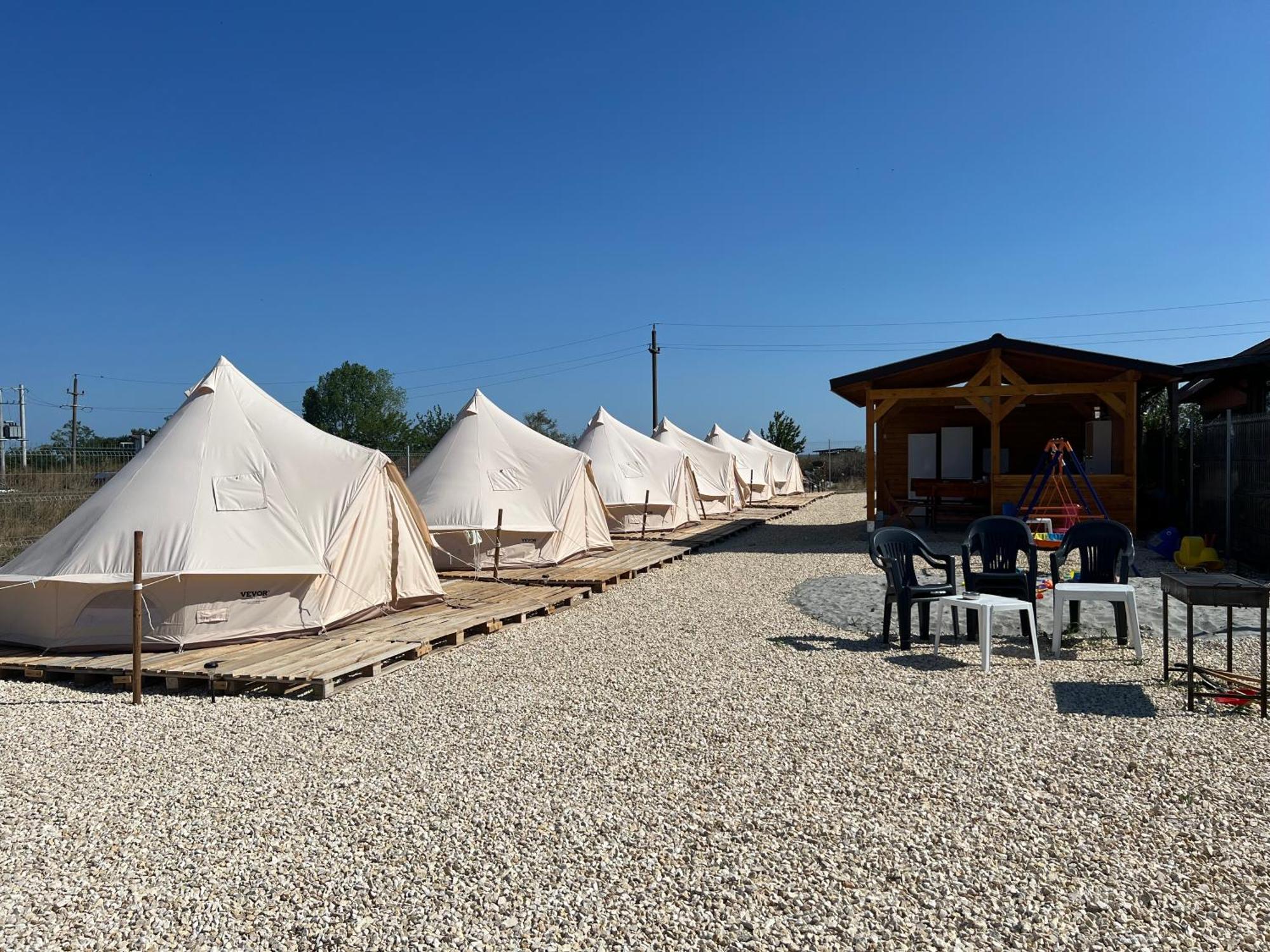 Meme Glamping Hotel Corbu  Bagian luar foto